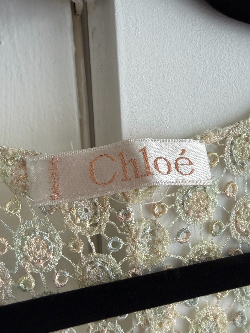 Vintage Chloe intricate Lace Button-Front Top in Cream - Picture 5 of 5